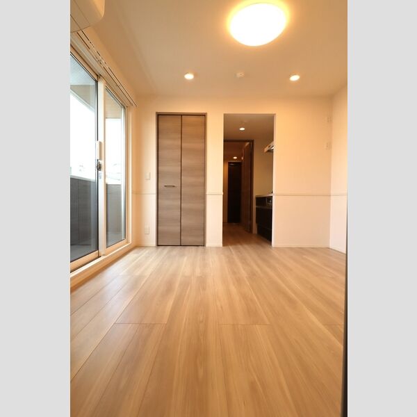 グラナーデ東新町 LDK