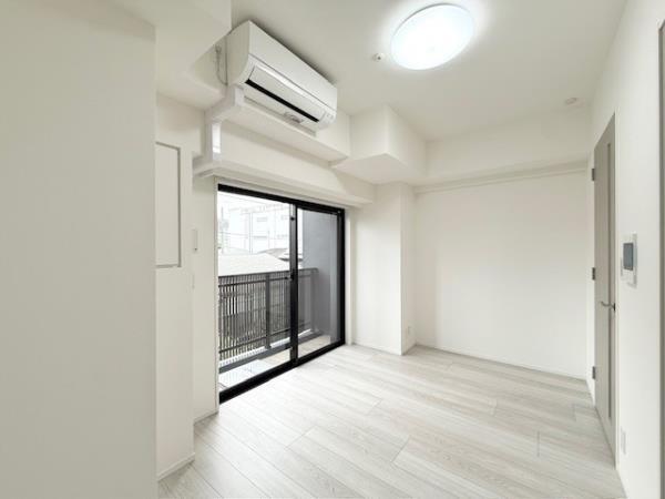 エレミ本蓮沼3階 リビング