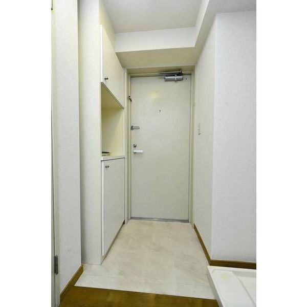 興和太平アパートメント0401号室 玄関