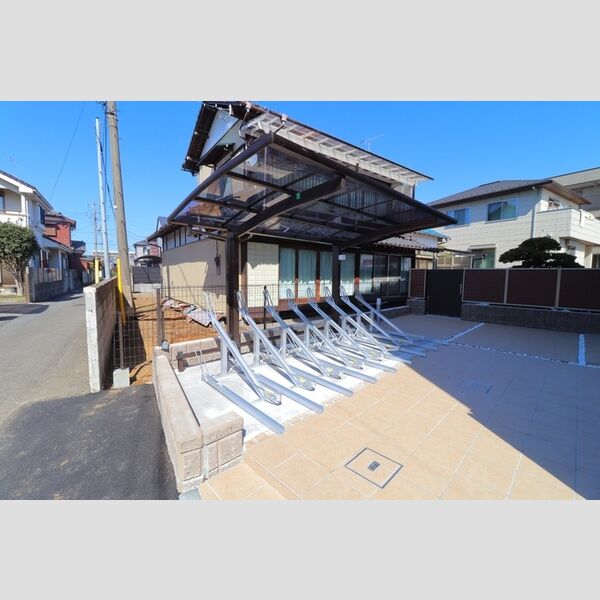 クレールⅢ 駐輪場