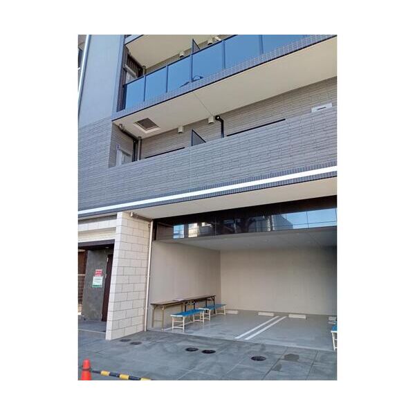 アーバン尾久204号室 駐車場