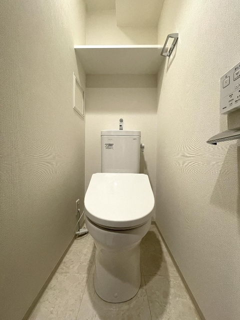 ガーラ・ヴィスタ横浜鶴見4階 コンパクトで使いやすいトイレです