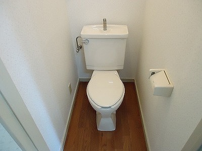 ノイ・ハウゼ1階 部屋その他