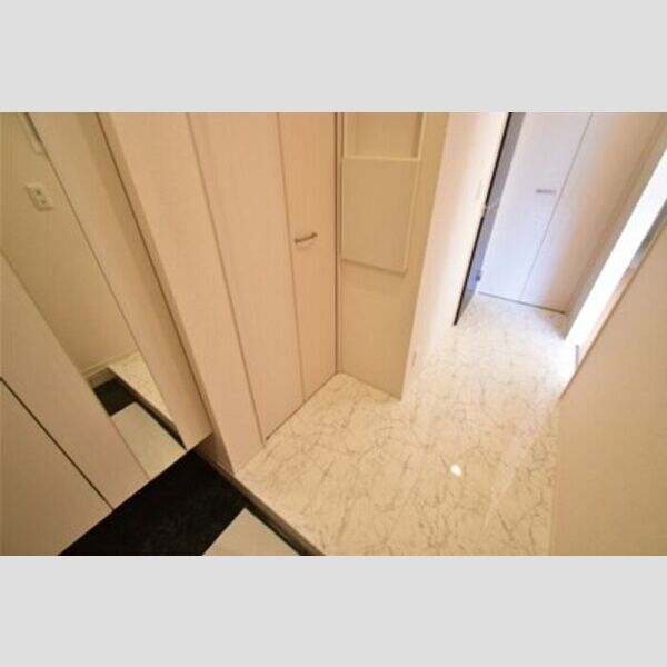 フローラルコート　B棟 玄関