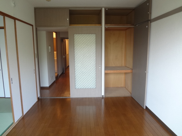 フェ・リーク0305号室 内観