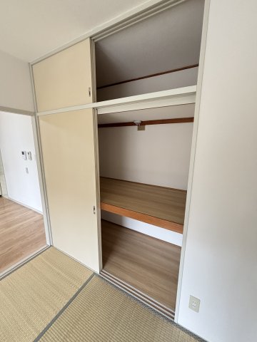 スカイホーム本郷0403号室 収納
