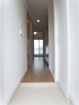 リブリ・branche2階 玄関