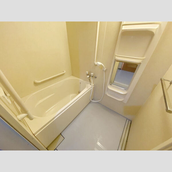 モニュメントスクウェア　参番館 参番館301号室　浴室