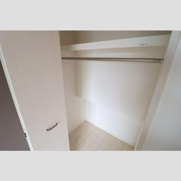 ロイヤルグレース道 クローゼット