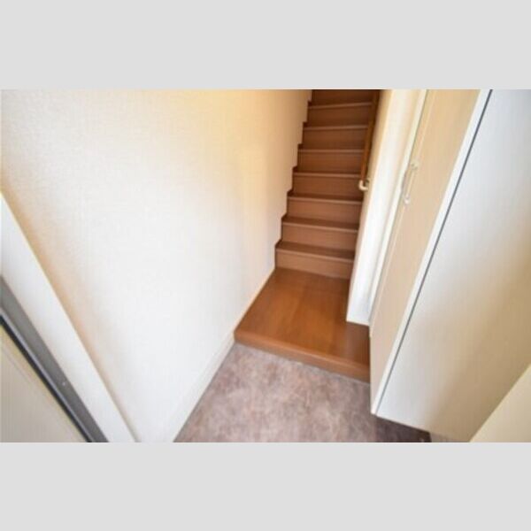 グランレーヴ　A 玄関