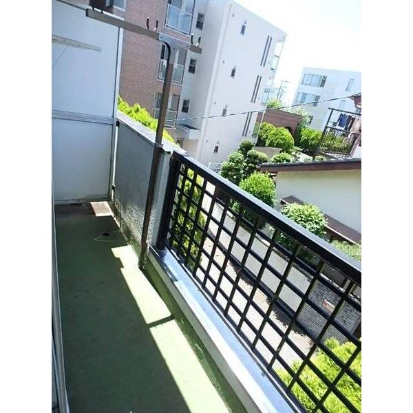 ジュネパレス塚本 バルコニー