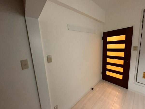 出浦マンション205号室 リビング