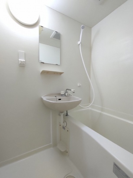 エスポワール弐番館1階 同建物別部屋の参考画像