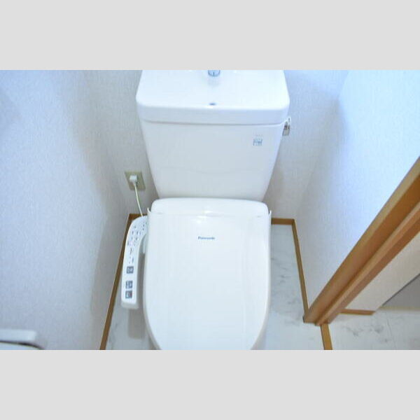 プリムヴェールファイヴ 温水洗浄暖房便座