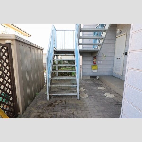 フォアシュピールハイム　B 共用階段