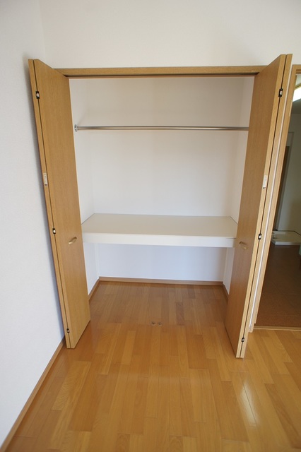 エクセルグランデ高洲0605号室 小物を収納するのに便利です