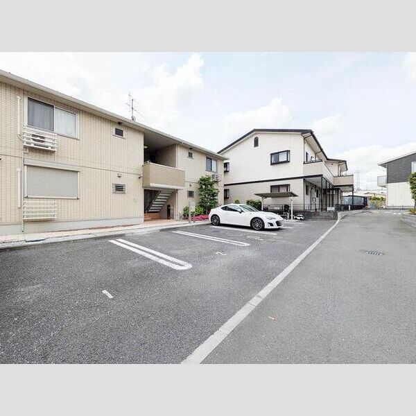 根通り 駐車場