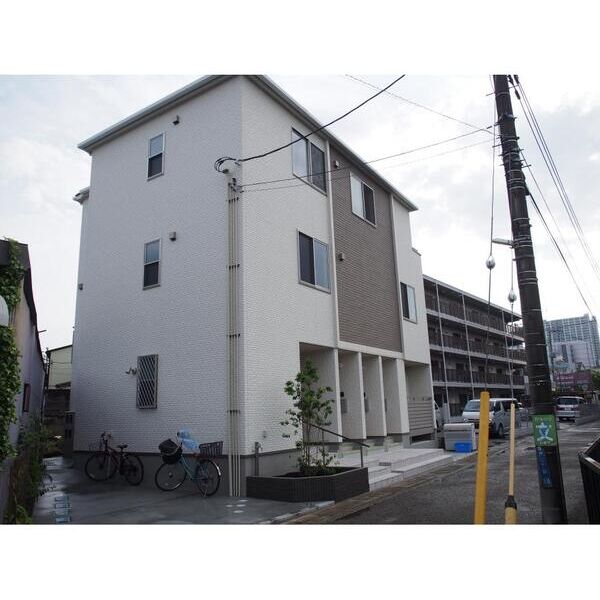 Casa　Albero202号室 エントランス