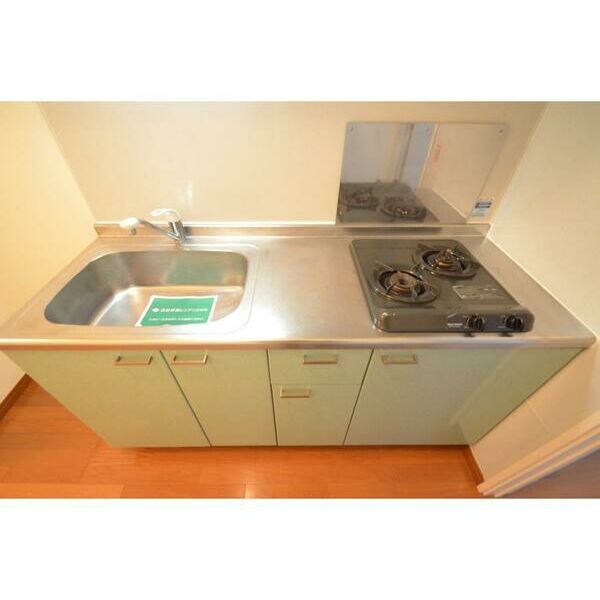 コリヌ・ド・鷺沼107号室 キッチン