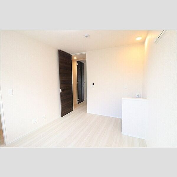 長須賀NTステージ107号室 洋室