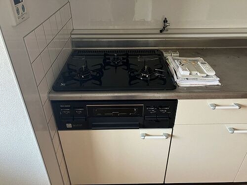 レジデンス船橋 ガスコンロ　※同タイプ別部屋２０２５年６月撮影