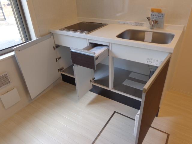 Ｍ’ｓ　Ｃｏｍｆｏｒｔｏ（エムズコンフォルト） キッチン