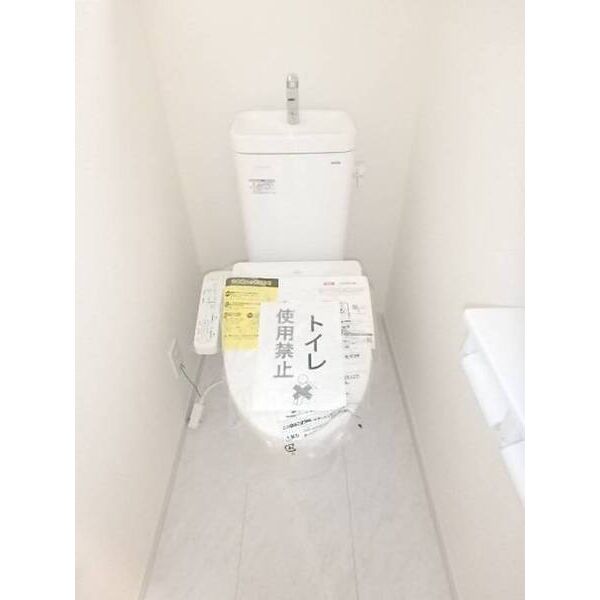 Sumai-toさいたま市岩槻区上里010001号室 トイレ