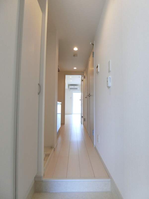 リブリ・A・R・H1階 玄関