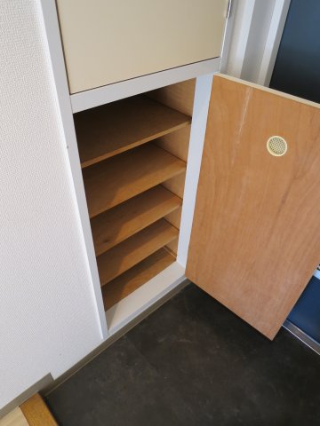 アムールキタイ0104号室 シューズボックス　※現況優先