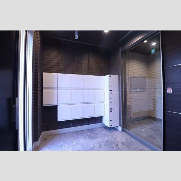 セジュール春日町1 宅配BOXと郵便BOX