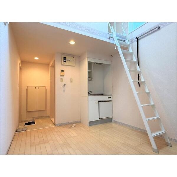 ユナイトステージ上大岡イースト リビング