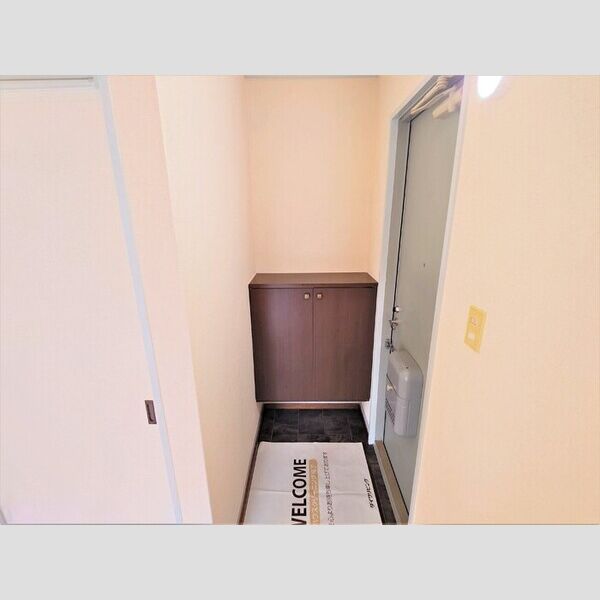 ルエストラメール 玄関