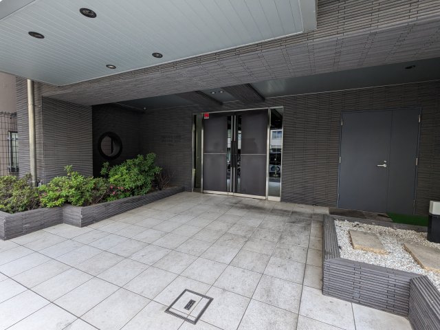 プレミアムキューブ東十条アリア403号室 エントランス