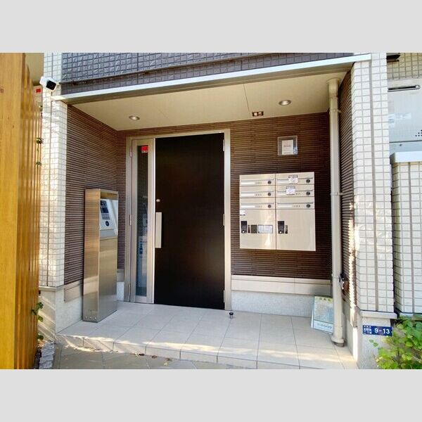 メルシー芙蓉 北糀谷202号室 オートロック付きエントランス