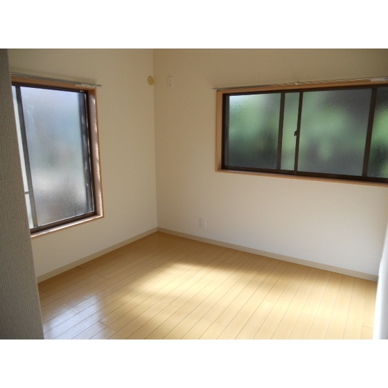 プチメゾン東戸倉Ⅱ 内観