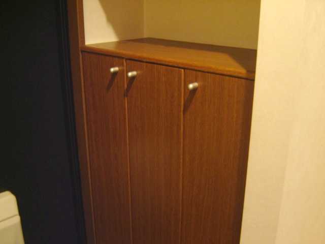 コンフォール・シティ102号室 下駄箱（イメージ）