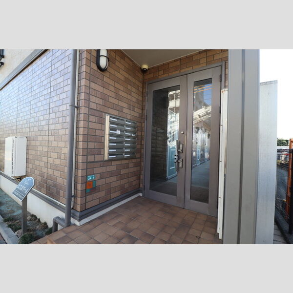 エスポワール206号室 エントランス・集合ポスト