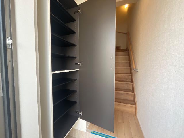 ラ・ベル・オロール201号室 収納