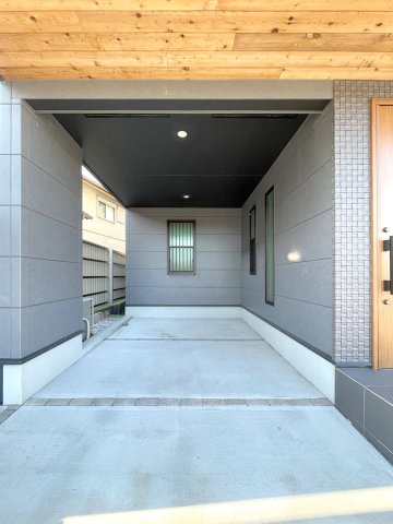 領家2丁目戸建 駐車場