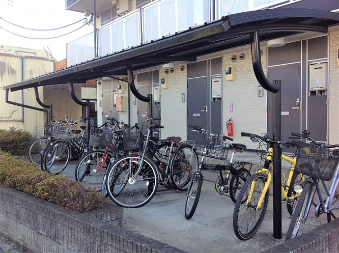 レオパレス稲荷山ヒルズ202号室 駐輪場