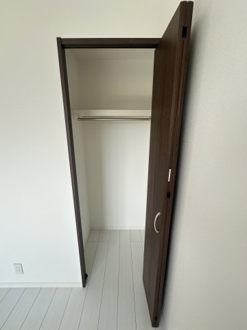 ベイルームグラン扇町WEST203号室 収納