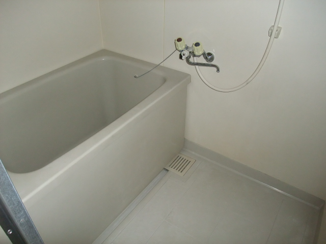 レジデンス２１00207号室 バス