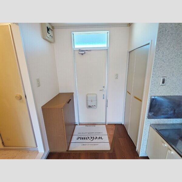 グレードメゾネ 玄関