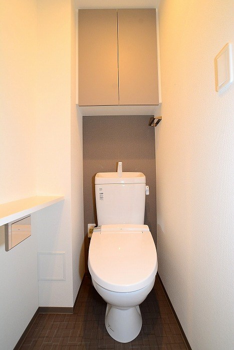 アジールコフレ中野坂上9階 トイレ