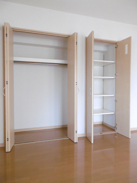 トレセリア横山1001号室 収納