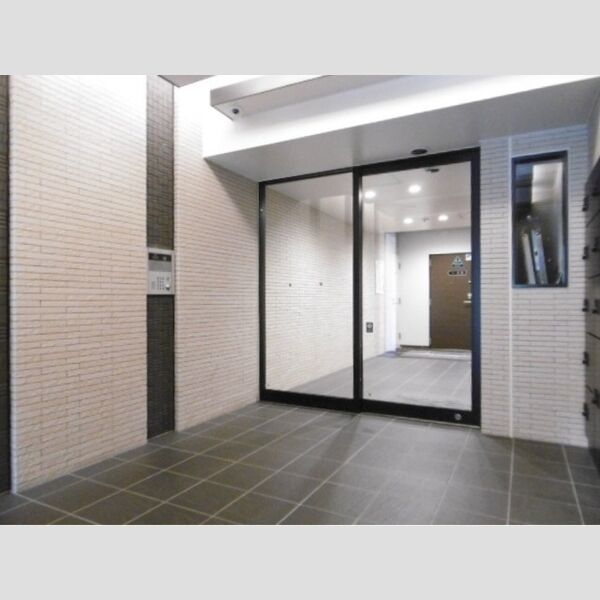 BLESS志村坂上 オートロックエントランス