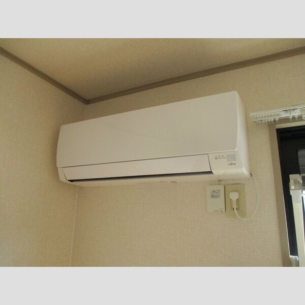 ラ・インテラ・パス　C エアコン