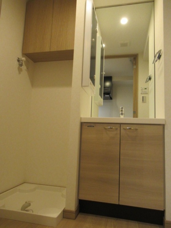 ルーブル武蔵中原参番館1階 洗面