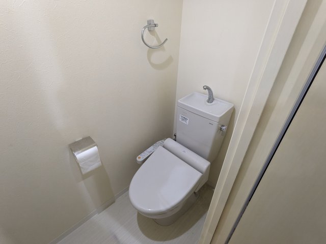 アイビーコート401号室 トイレ