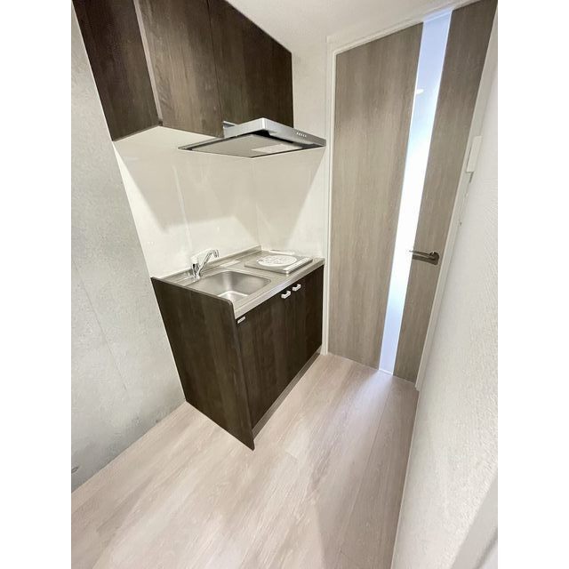 ソルフィー金町102号室 IHヒーター付きキッチンです